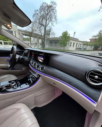 Mercedes-Benz Klasa E cena 120000 przebieg: 166000, rok produkcji 2016 z Wrocław małe 407